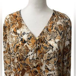 Liz Claiborne Snakeskin Print Top Size Large Petite